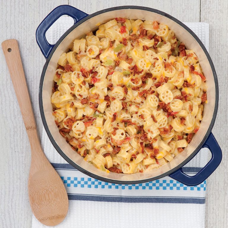 Stovetop Green Chile and Bacon Macaroni and Cheese