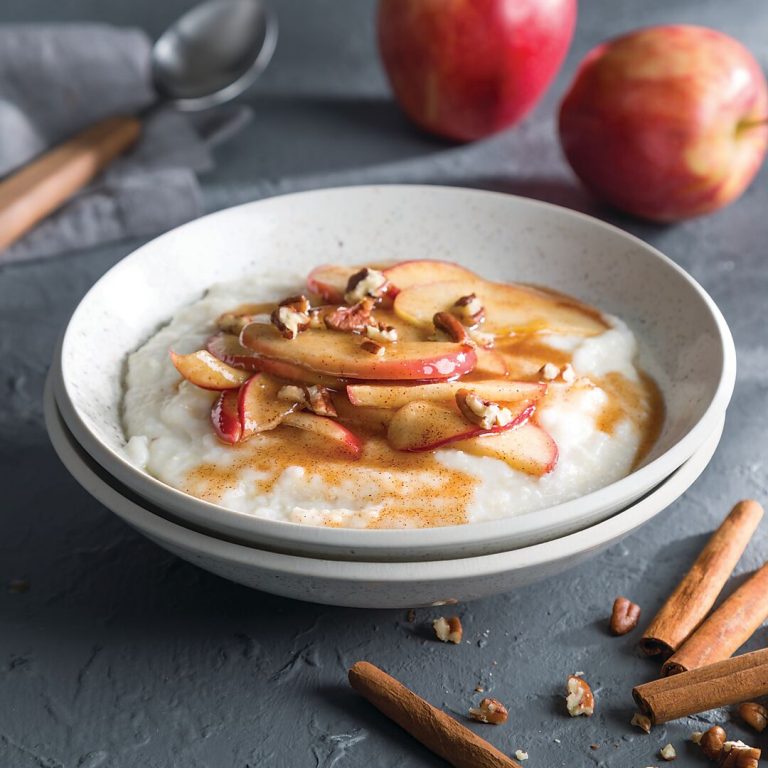 Sweet Grits with Spiced Apples