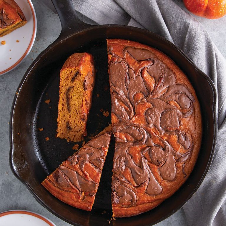 Pumpkin-Chocolate Swirl Cake