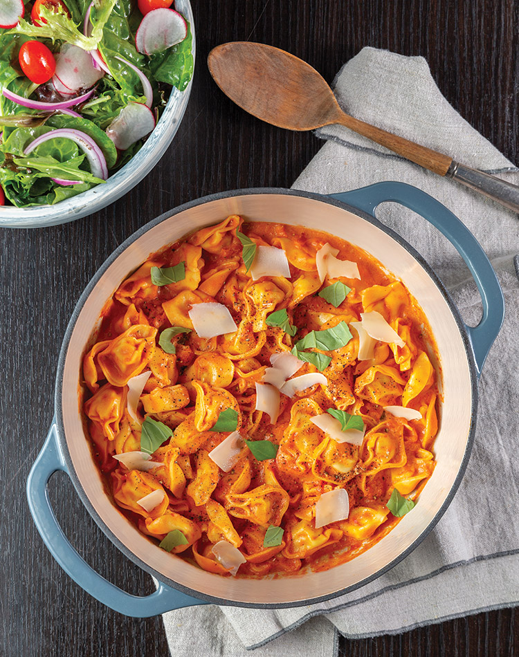 Tortellini with Creamy Pasta Sauce